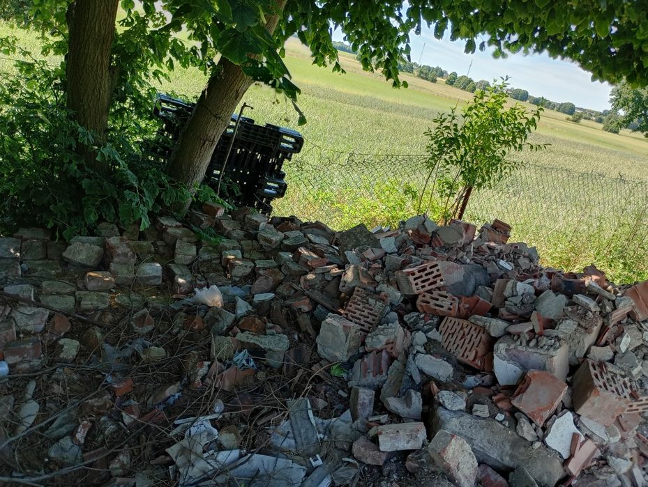 Gruz cegły beton