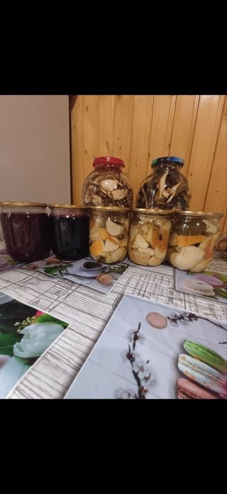 Гриби білі сушені, мариновані