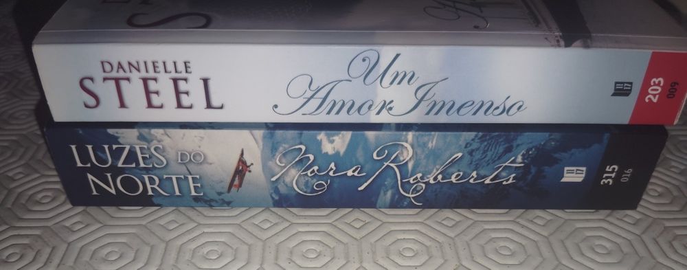 Livros de Romance Escritoras Nora Roberts e Danielle Steel Novos