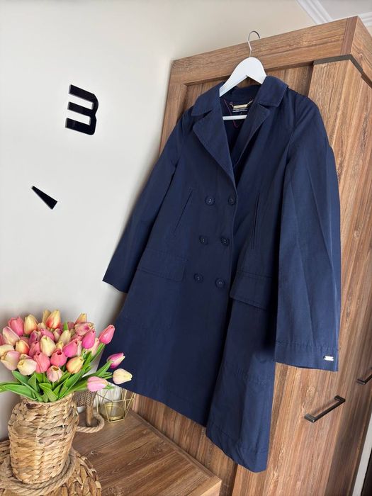 Damski trencz płaszcz granatowy Tommy Hilfiger S klasyczny do kolan