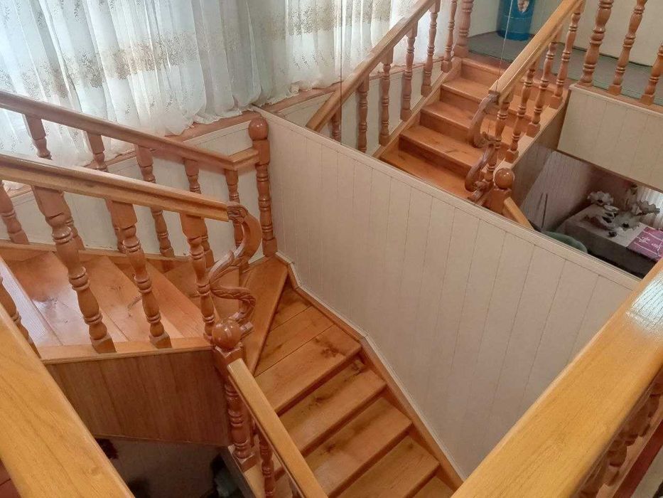 Продам гарний будинок з ремонтом в районі Масани
