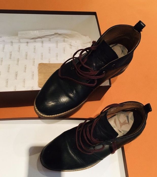 Botas NOBRAND NOVAS (usadas uma única vez ) pele cabedal