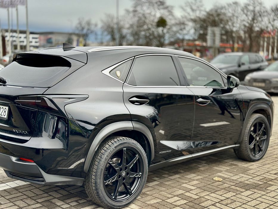 Lexus NX 300 h Salon Polska
