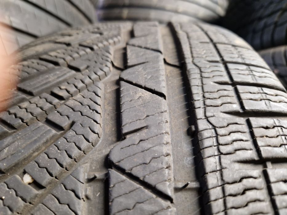 245/45R19 102W  Michelin Pilot Alpin