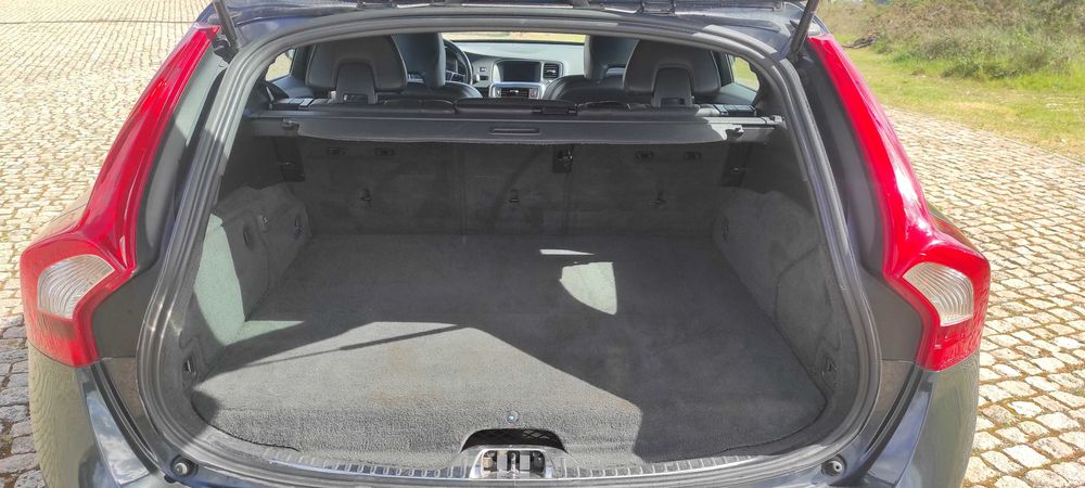 Volvo V60 2014 Plug-in