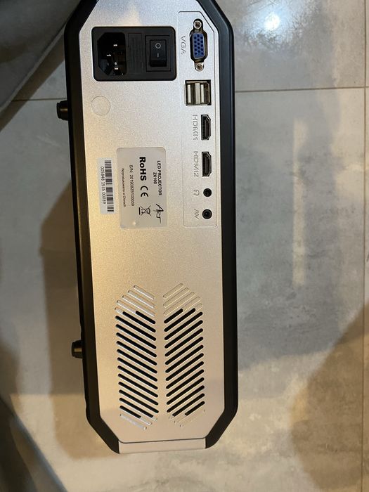 Projektor led wifi android 06 full hd treśći onilne