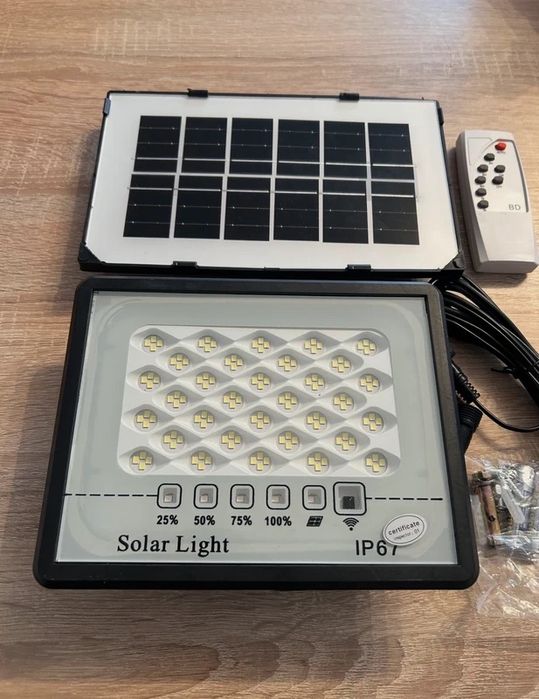 Lampa solarna led z pilotem