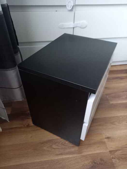 Szafka nocna z szufladamj