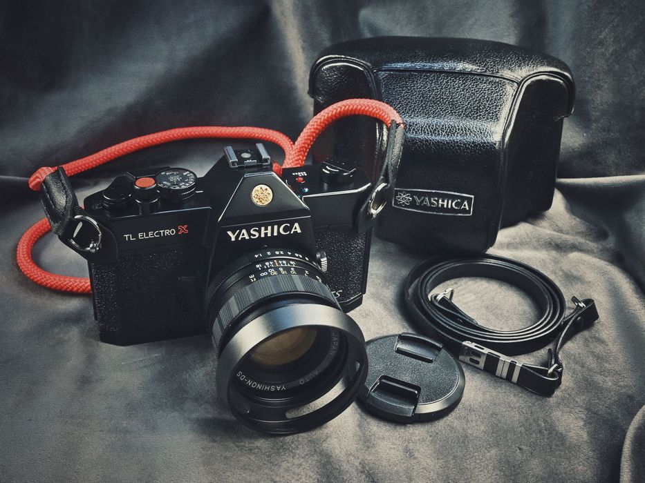 Legendarna YASHICA TL Electro X ITS 1.4/50mm + osłona, przycisk, pasek