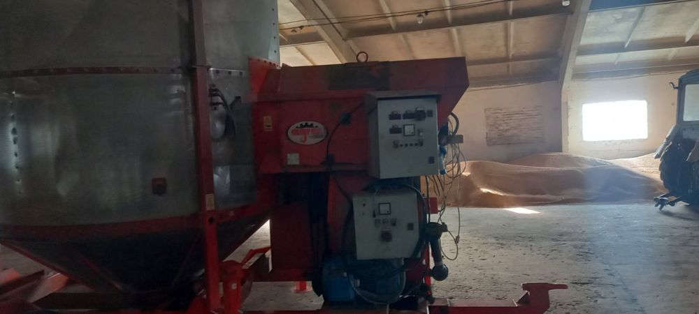 Продам зерносушилку сушку