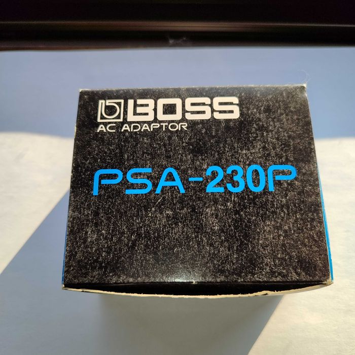 BOSS PSA Fonte 9 Volts - alimentação tradicional (para pedal delay - reverb - chorus - phaser - tremolo - overdrive etc)