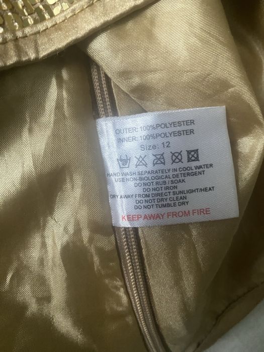 Топ з паєтками новорічний