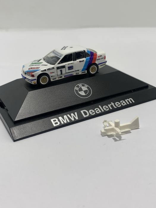 Miniatura BMW da marca Herpa escala 1/87