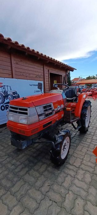 Campanha de Natal: Trator Kubota GL 19 + 4 alfaias POUPE 1250