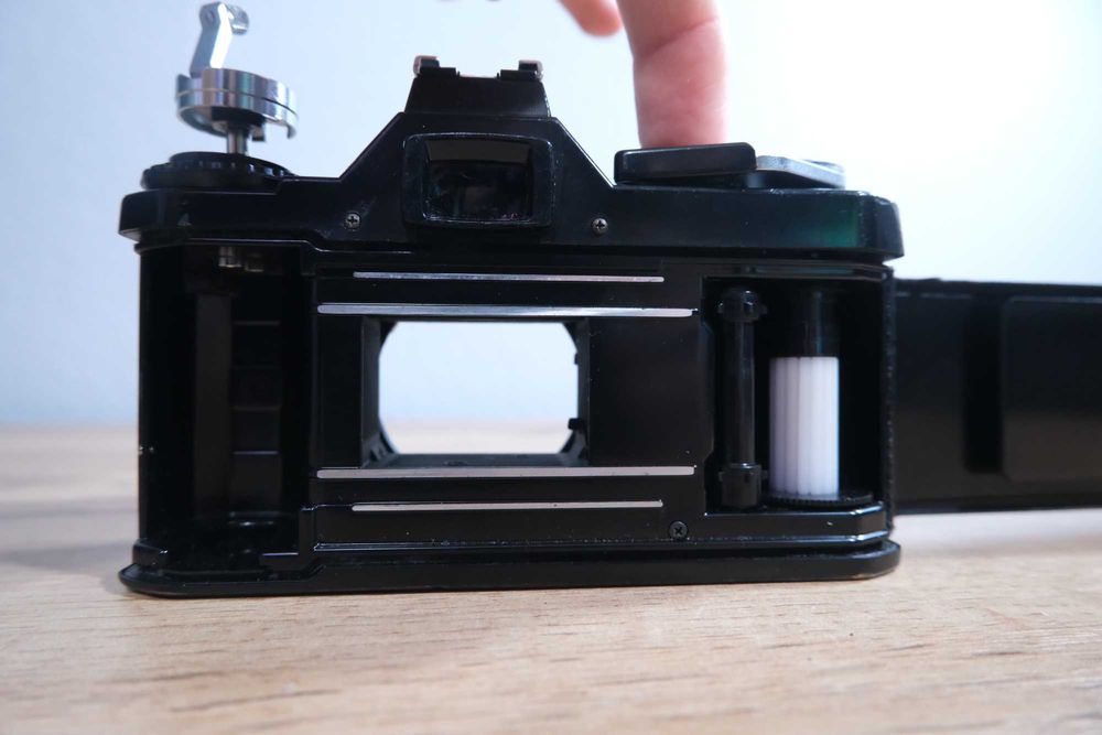 Pentax MV Sunagor Auto Zoom 80-200mm f/4.5-5.5, aparat analogowy