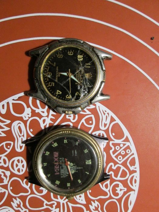 Наручные часы в разному состоянии