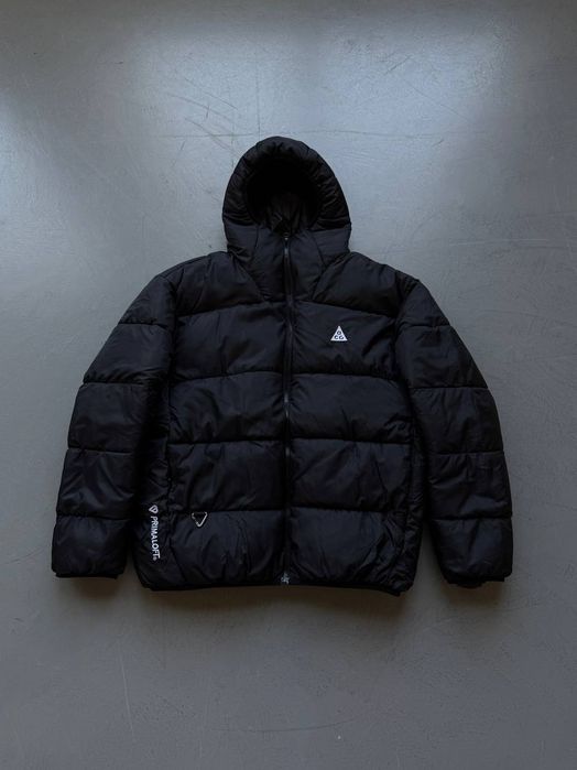 ACG Зимова куртка чорна