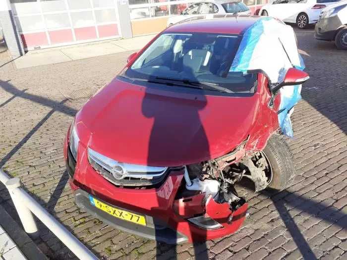 Бампер Opel Ampera-e розборка шрот