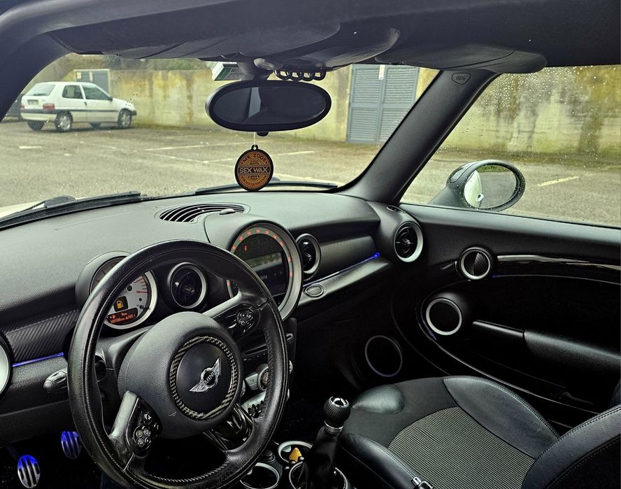 Mini cooper s em bom estado