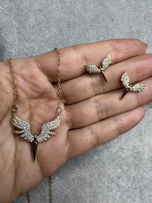 Продам підвіс , сережки, каблучка ,крила янгола