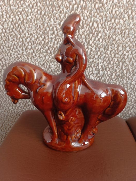 Керамічна статуетка,козак на коні.