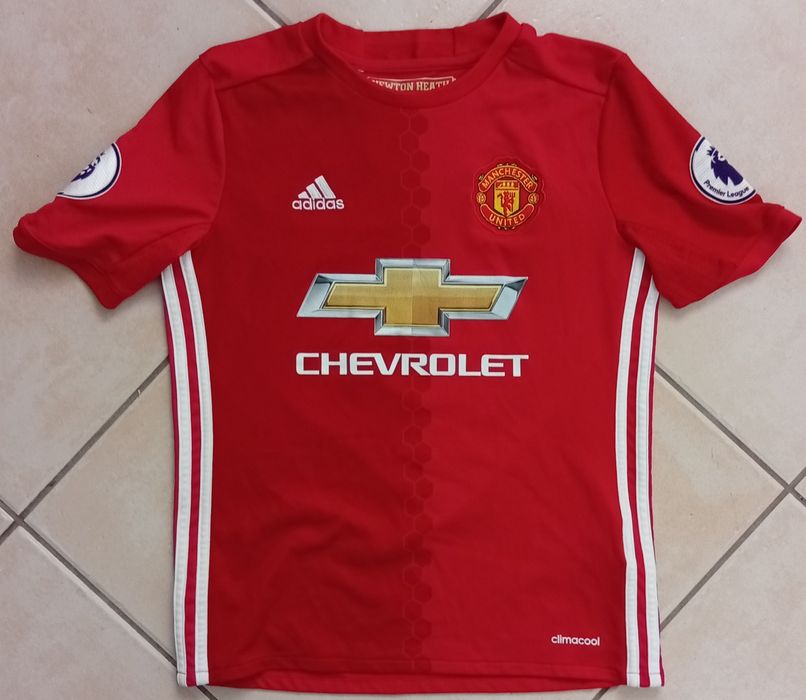 Conjunto de camisolas de futebol de diversos clubes