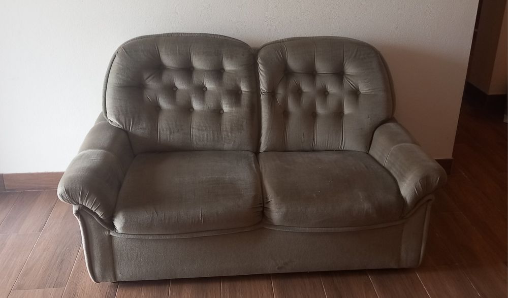 Sofá clássico e elegante