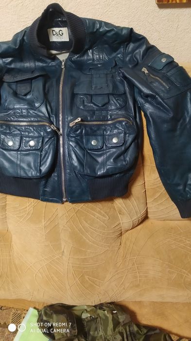 Продам кожаную куртку Dolce Gabbana