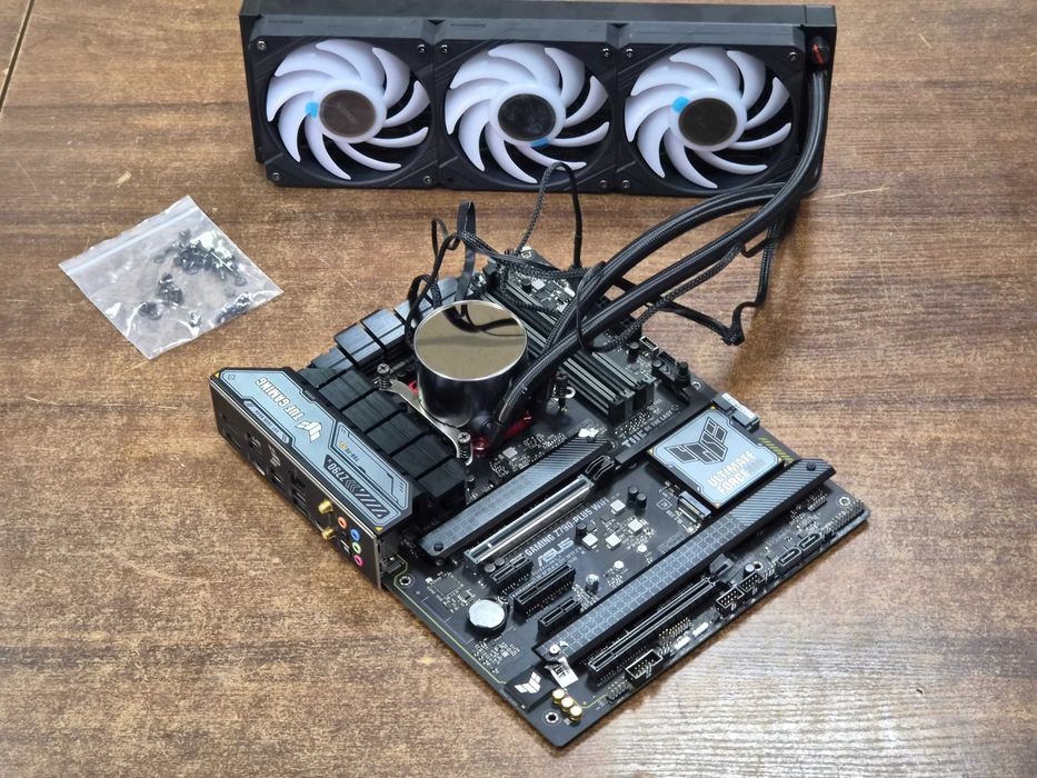 intel core i7 13700 - купить компьютеры и комплектующие - Цена на