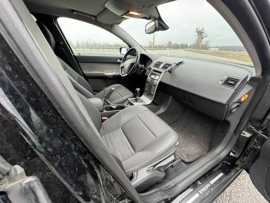 Volvo v50 1.8 бензин