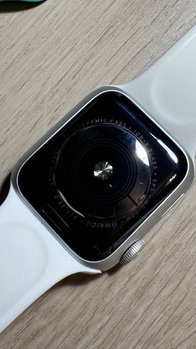Apple Watch Series 5 (40 mm)