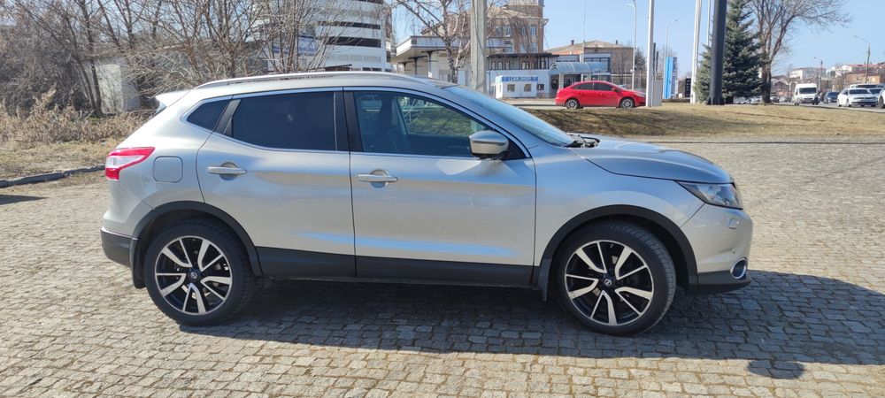 Ніссан Кашкай автомат дизель топова комплектація