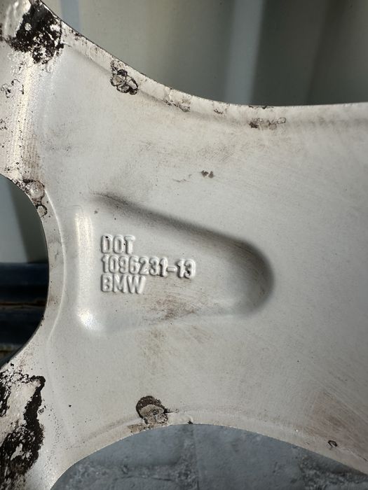 Диски бмв х5 резина різноширокі колеса BMW X5 M R19 285 45 255 55