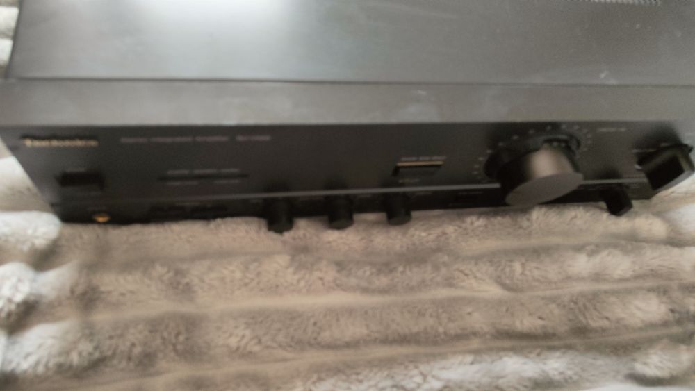 Amplifier Techniks SU-V560 550 W