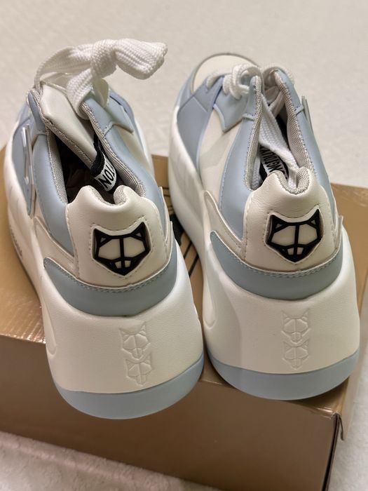 Нові кроси підкос Naked Wolfe