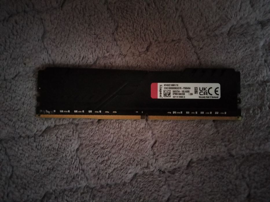 16 ГБ модуль Kingston Fury Beast DDR4-3200 CL16.