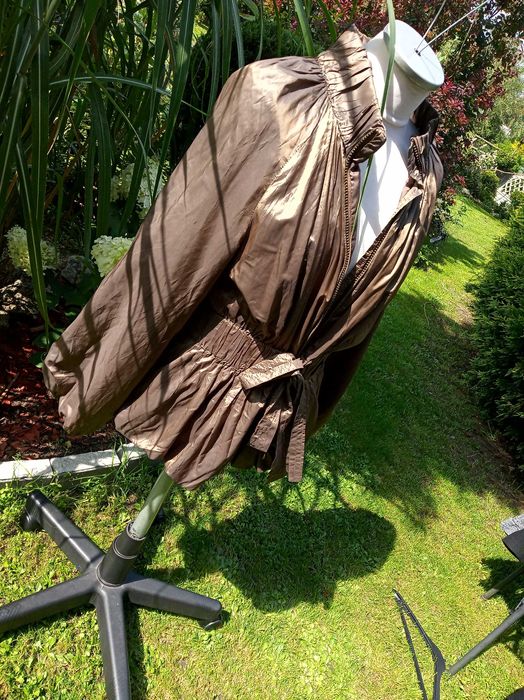 leciutki płaszczyk wiązany bufki Monnari