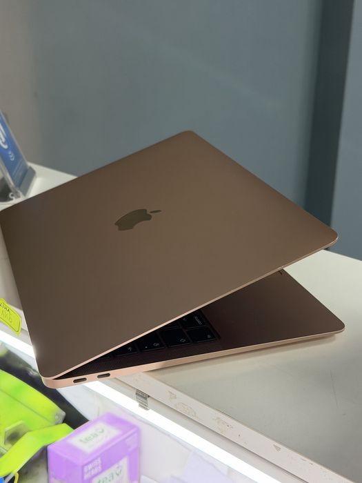 Icloud MacBook Air 13” 2020 i3 A2179/A1932