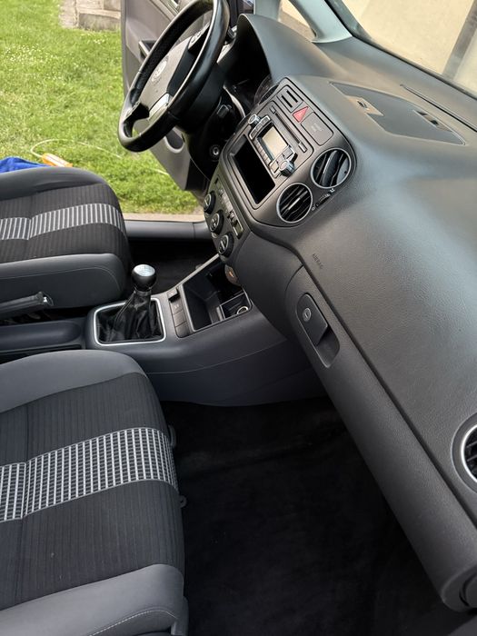 Sprzedam volkswagen golf 5 plus