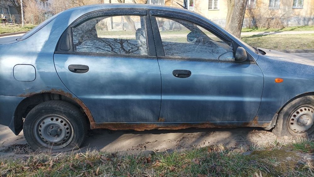 Авто заз  lanos 1.4
