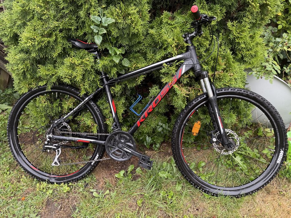 Rower cross czarno czerwony
