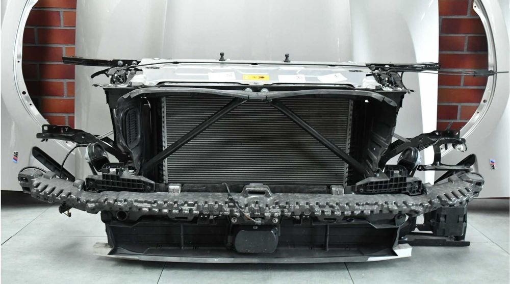 BMW iX3 G08 Бампер запчастини деталь бмв іч3 г08 запчасти