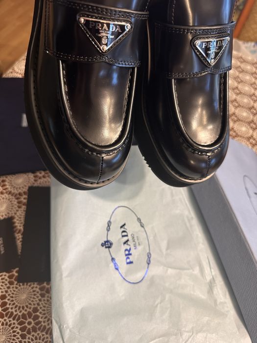 Eleganckie  czarne buty z ozdoba