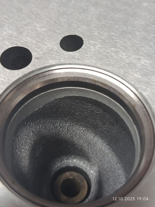 Ремонт гбц.геометрія сідла,заміна направляючих.