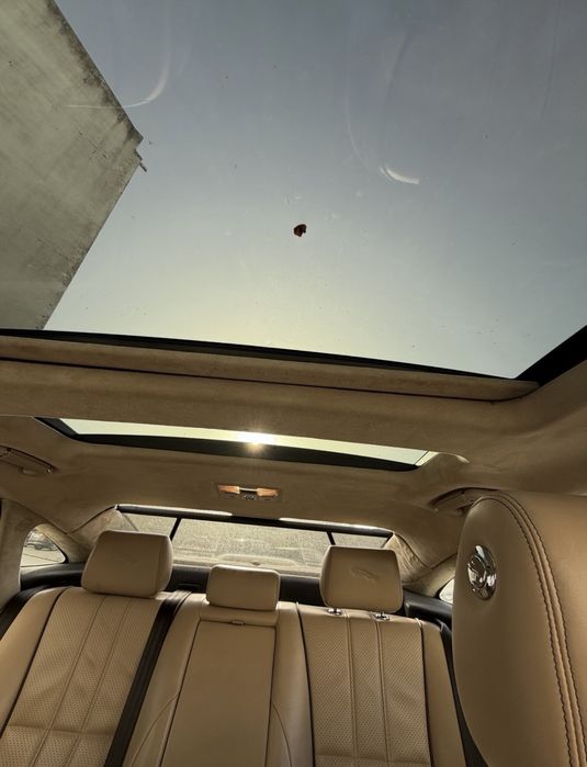 Jaguar XJ Portfolio