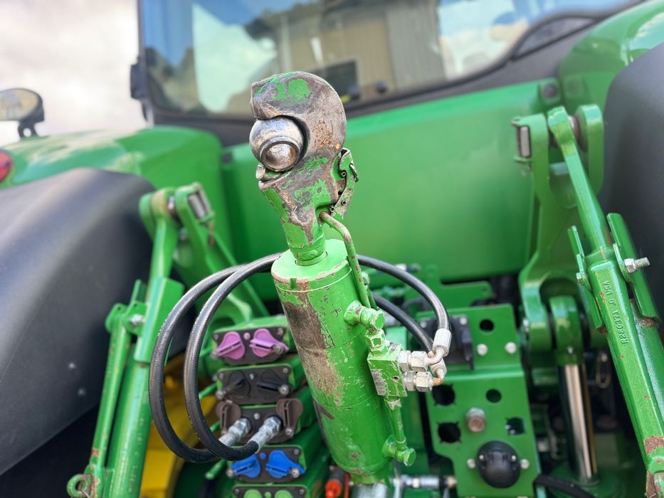Продам трактор John Deere 7270R