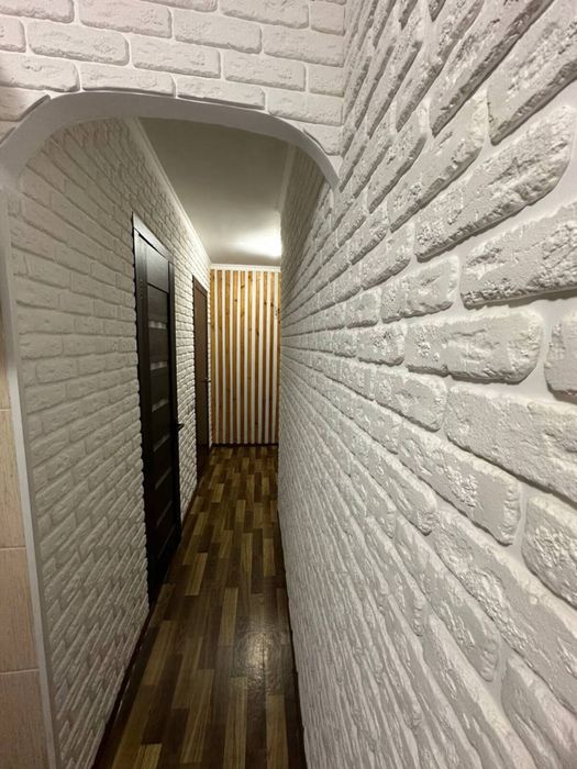 Продаж 1-кімнатної квартири гостиничного типу в затишному районі