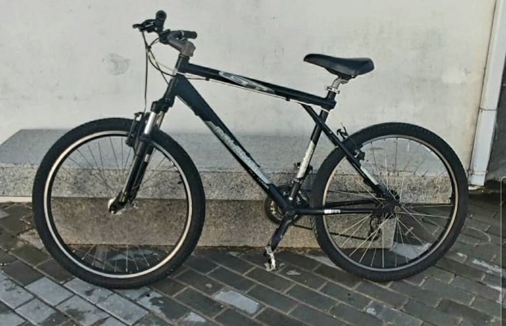 Bicicleta PALOMAR, rodas de 26".  21 velocidades , pronta para usar