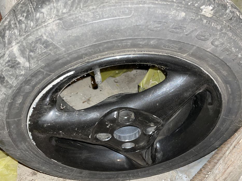 Felgi aluminiowe z oponami letnimi 4 szt 185/60 R14 Volkswagen