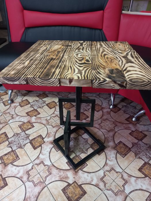 Столик       лофт